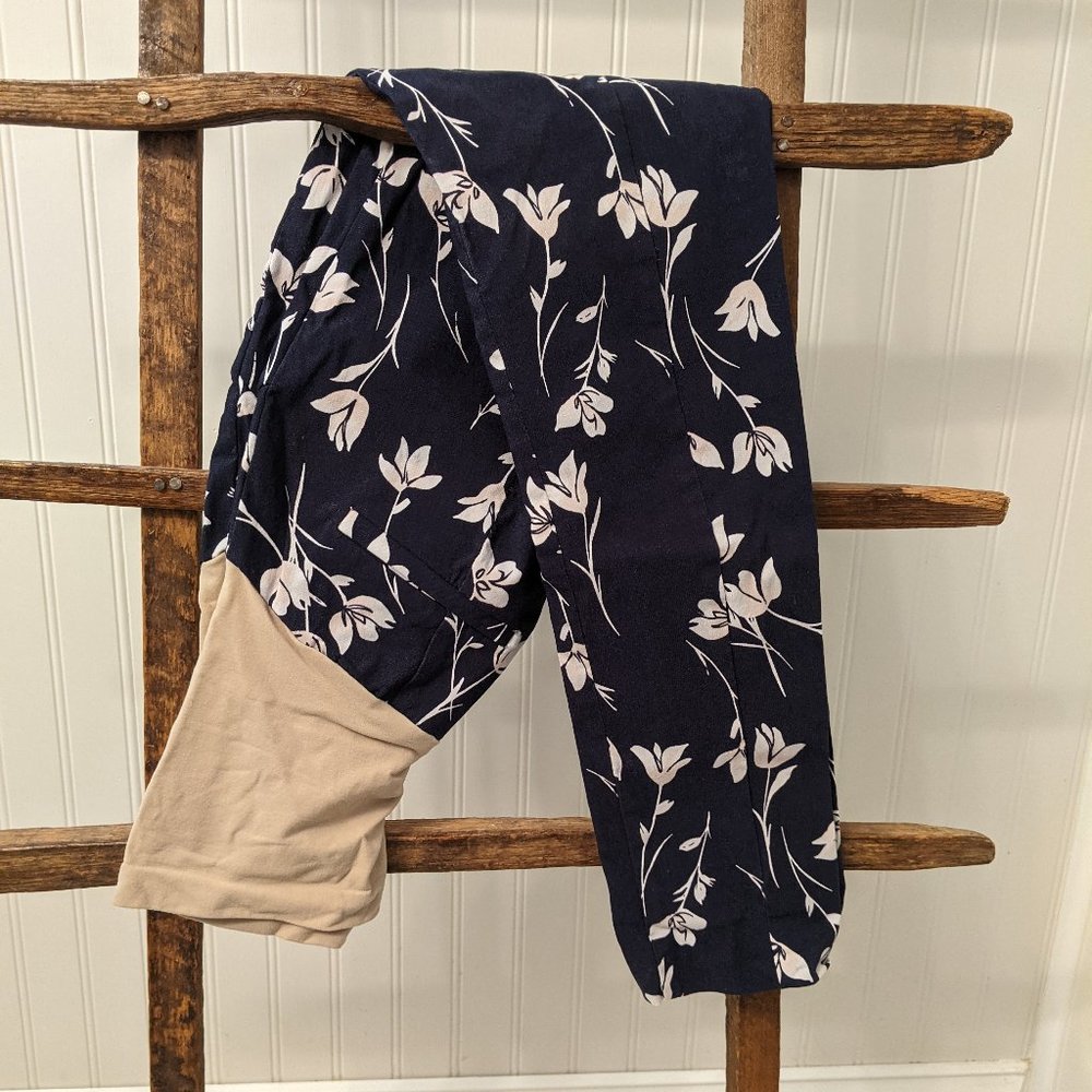 Floral maternity pants